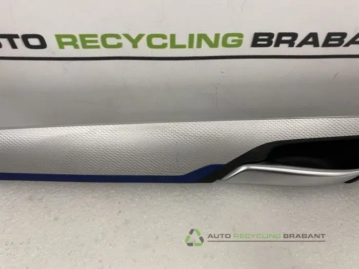 Sierstrip - 0170c732-4dce-4d14-8d6f-ec03b912c58b.jpg