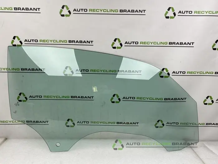 Vitre portière 4portes avant droite Volkswagen Beetle