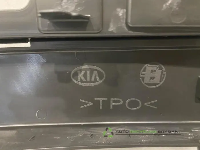 Grill - 0d8fda13-8e41-4e77-a85b-79455cf0ca24.jpg