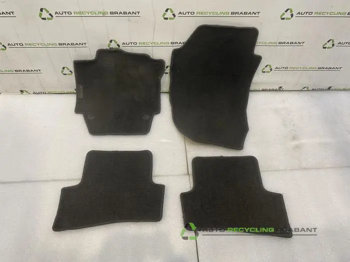 Matten Set Renault Captur