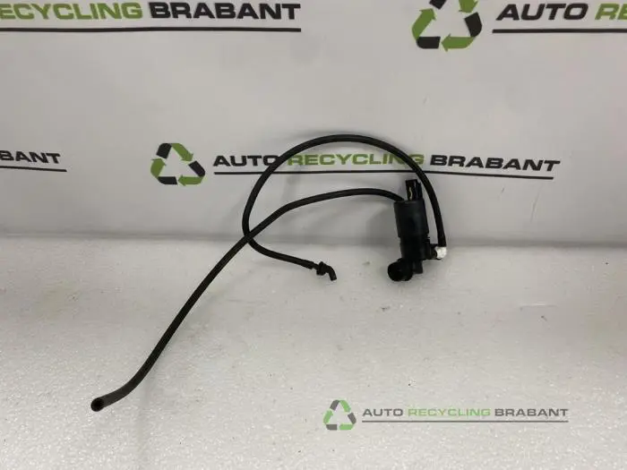 Ruitensproeierpomp voor Renault Trafic