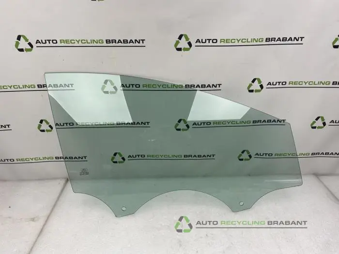 Vitre portière 4portes avant droite Ford Focus
