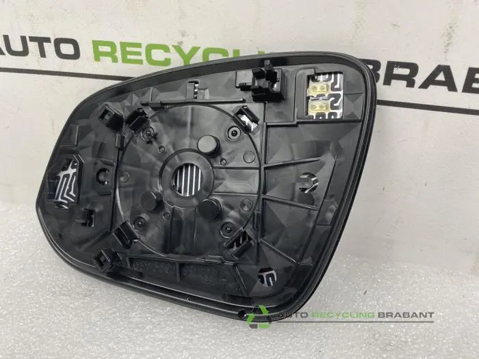 Mirror glass, right - 5d59d336-6edd-47ab-89e3-ae0f8d0584e1.jpg