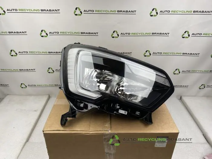 Koplamp rechts Renault Master