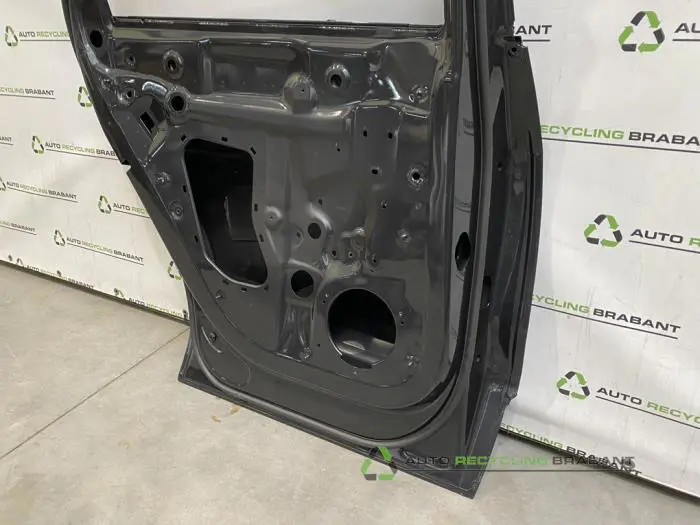 Portier 4Deurs links-achter - 210331f1-c259-4192-8dc5-db4aff761d96.jpg