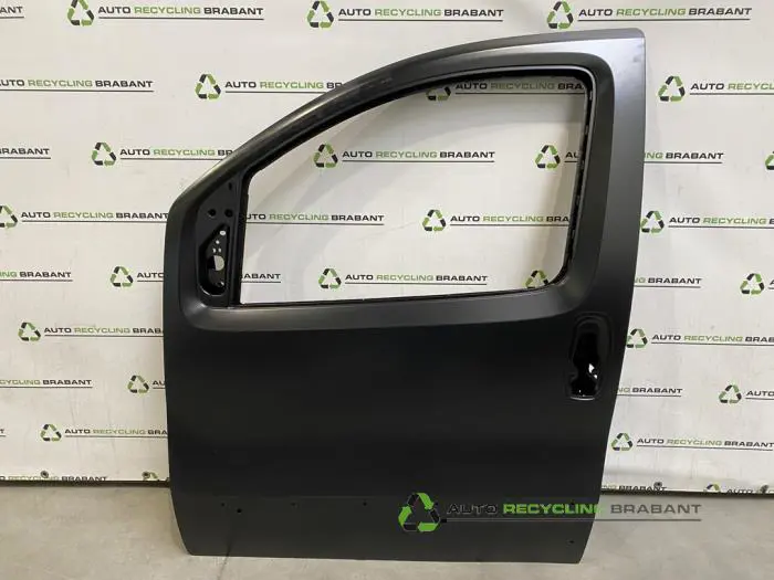 Portier 4Deurs links-voor Citroen Nemo