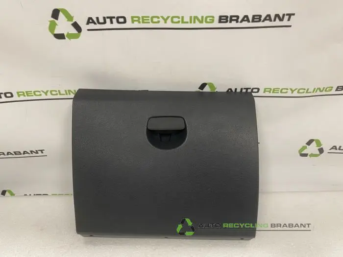 Dashboardkastje Dacia Sandero