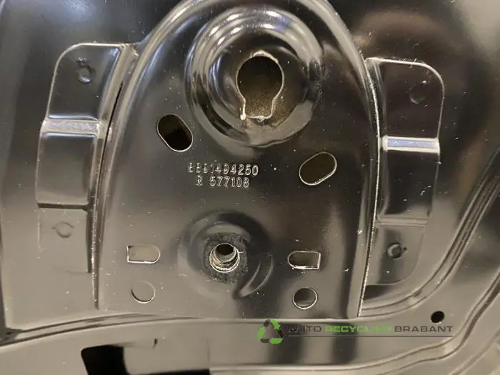 Motorkap - 12a96510-5e50-4f14-b709-cec291f3a3ba.jpg