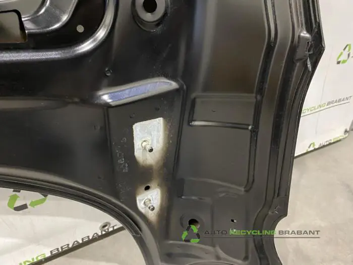 Motorkap - 6671a90b-f82c-4772-a690-aef17c80c6e3.jpg