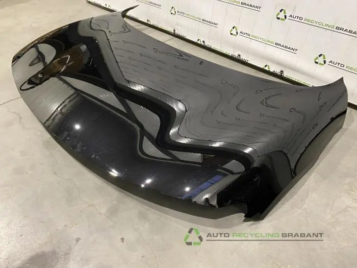 Motorkap - e265fd65-7dd4-48bf-b5b5-b61f4e7e2825.jpg