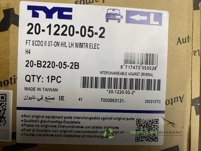 Koplamp links - f1ccc80f-2f60-4002-9d2c-6118f21fbe9e.jpg