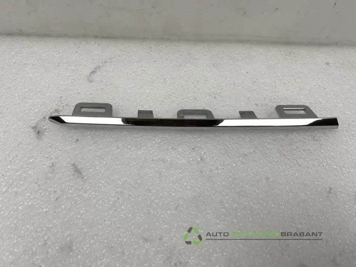 Zierleiste - 048dc96c-7ba8-4b9a-8476-8bd36cd99795.jpg