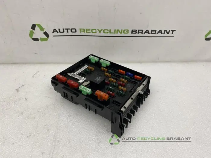 Zekeringkast Volkswagen Passat