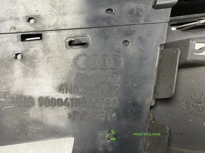 Bumper grille - 1eebf13b-e999-491a-9a6b-3a77b9aa95d2.jpg