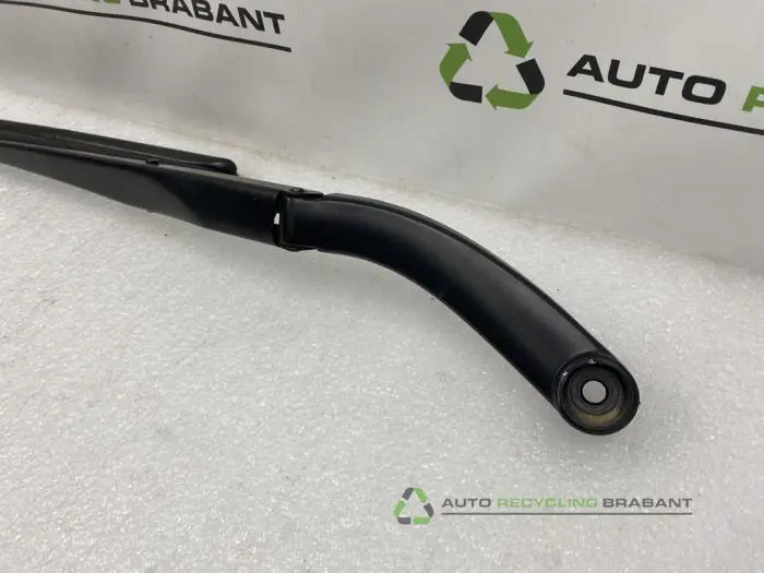 Ruitenwisserarm voor - e8f9d205-f3f8-47e2-97e6-cc6478a756d0.jpg