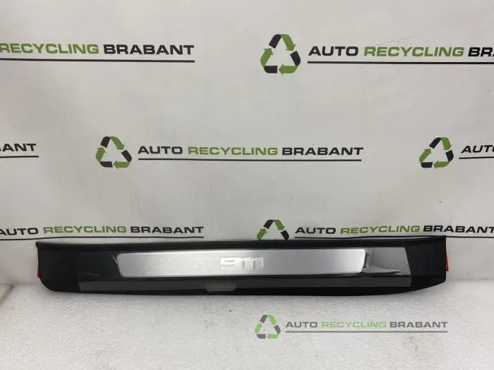 Sierstrip - bc769930-09bf-4389-8c3e-64c591f1e806.jpg