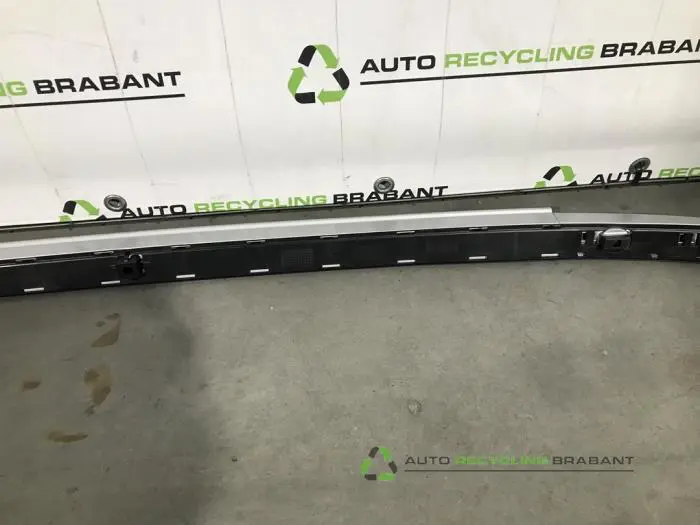 Dachreling rechts - 1ac86781-f6e4-468f-9c94-3a386aae52c2.jpg