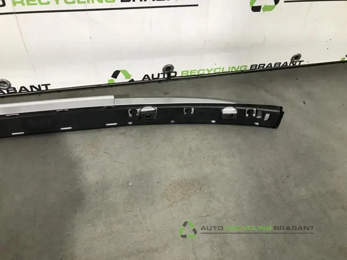 Dachreling rechts - 5b033a1a-6262-42c8-b34e-e295794ae06d.jpg