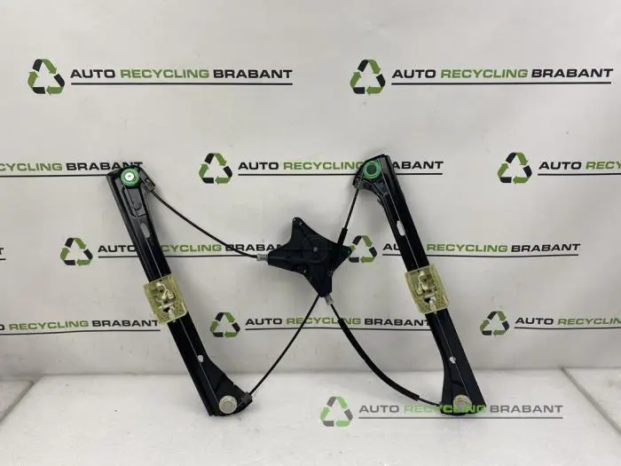 Ruitmechaniek 4Deurs rechts-voor Volkswagen Passat