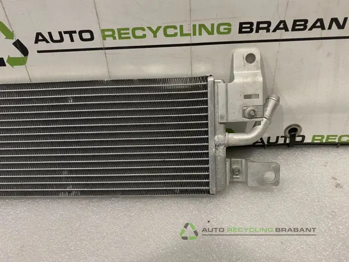 Radiateur - fb427d74-2764-43c3-b2d4-9a03ee129852.jpg