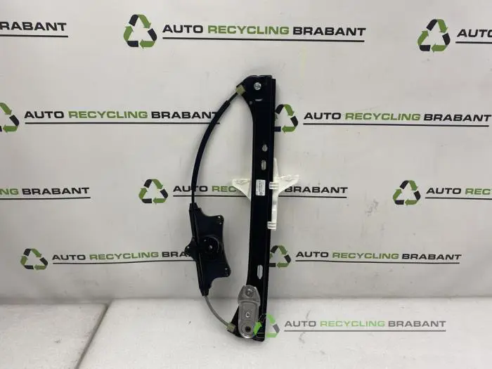 Ruitmechaniek 4Deurs links-achter Volkswagen Passat