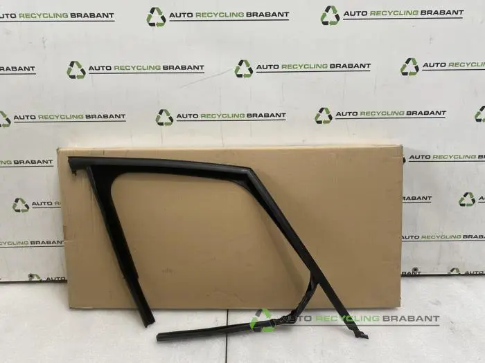 Portierrubber 4Deurs rechts-achter Mini Countryman