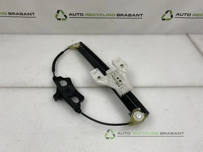 Ruitmechaniek 4Deurs links-achter Audi A4