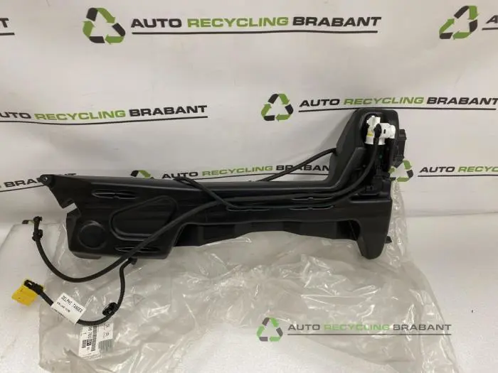 Ruitensproeiertank voor Citroen C4 Picasso
