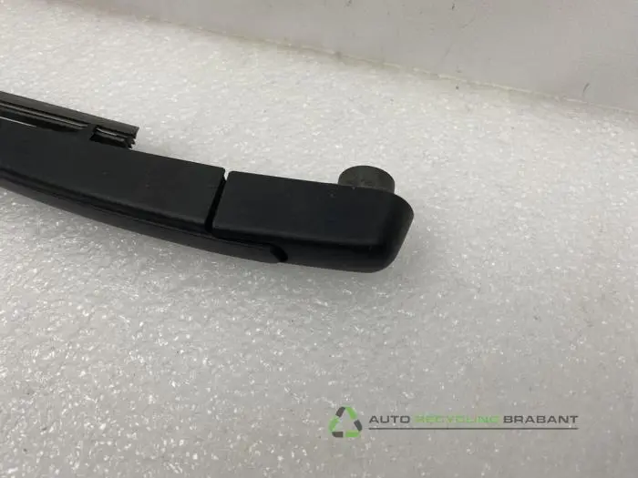 Ruitenwisserarm achter - 268d965b-bdba-4e75-85f3-d3ace084f6a2.jpg