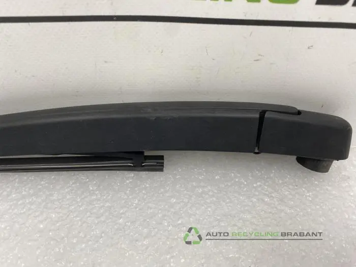 Ruitenwisserarm achter - da1d3d2e-dc50-44e3-bb30-fd0ec27da4cb.jpg