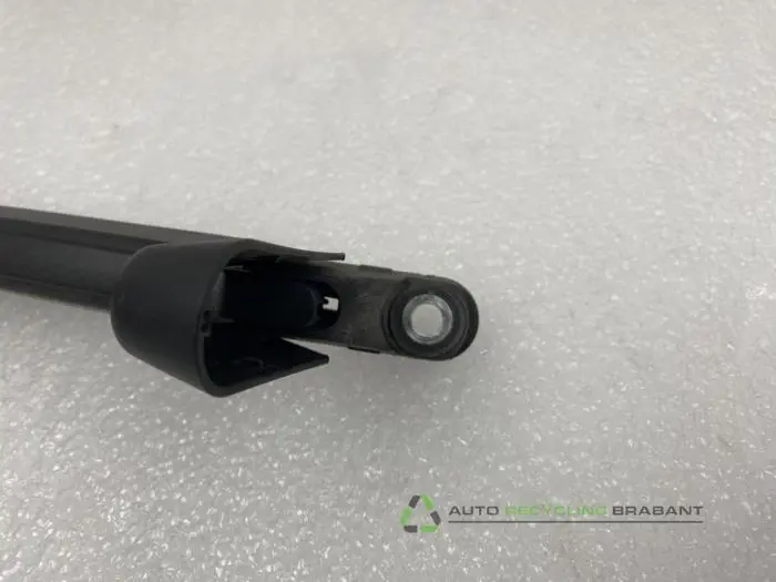 Ruitenwisserarm achter - eded6fd0-dc3b-4d10-9ee4-ca10d5fe6952.jpg