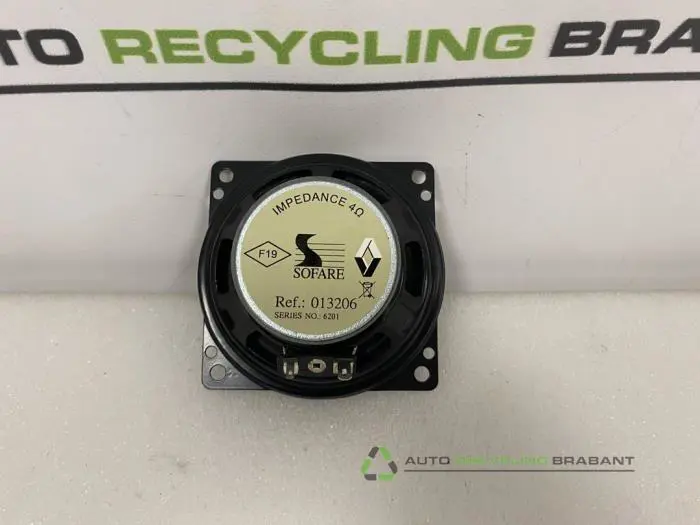 Luidspreker - a1b0379a-4850-41fd-9ff9-50a9c1240a62.jpg