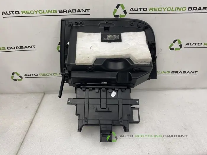 Dashboardkastje - 64acbc09-0d03-4c7d-bc26-058eb96678b5.jpg