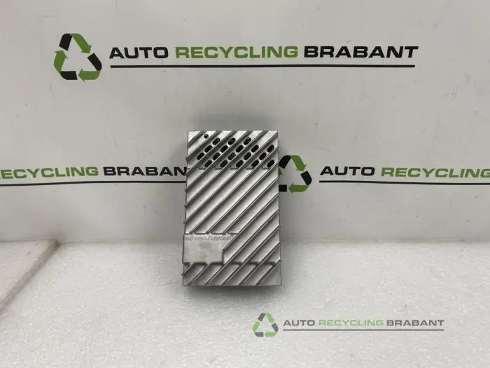 Radio versterker BMW 1-Serie