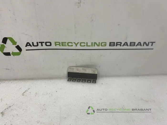 Zekeringkast Volkswagen Golf