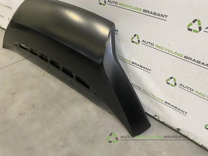 Motorkap - 5eb19910-61ec-4d04-8e9d-022b2b2be12b.jpg