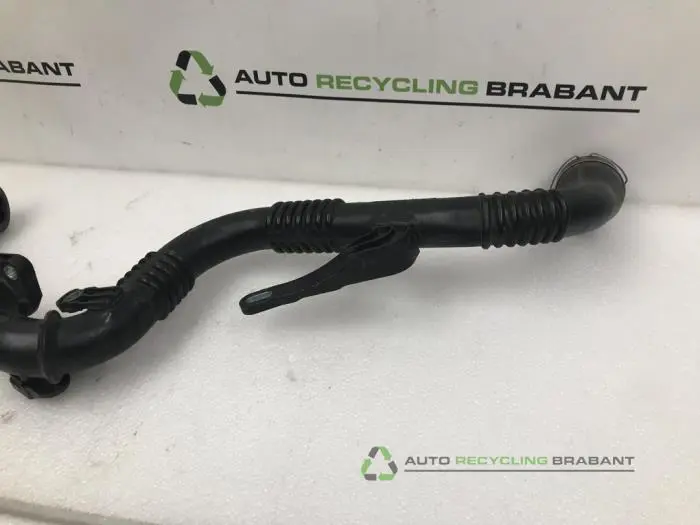 Intercooler hose - b915244f-d505-4f3e-be94-5ac8159c7ada.jpg