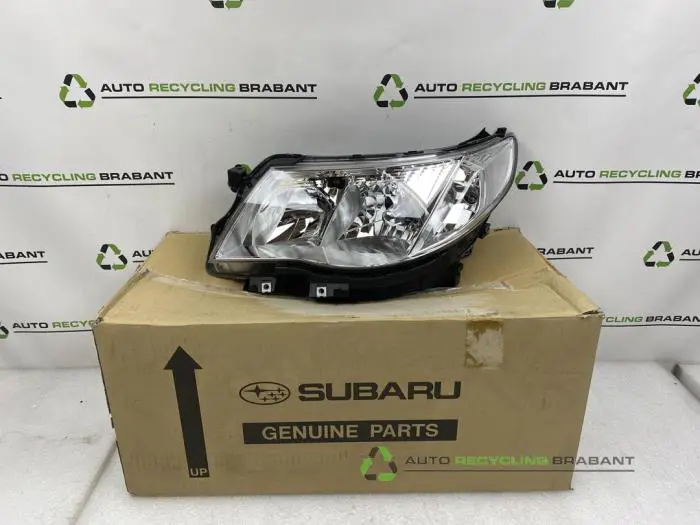 Phare gauche Subaru Forester