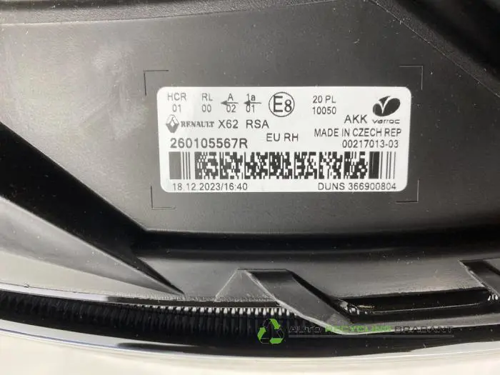 Headlight, right - 2f4d9973-e3dc-45b5-9d77-e1dab4726920.jpg