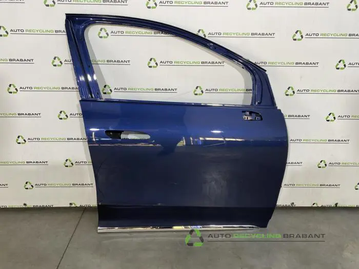 Portier 4Deurs rechts-voor Mercedes EQE