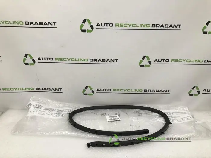 Portierrubber 4Deurs rechts-achter Fiat Tipo