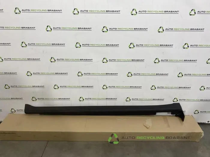 Dorpel links Kia Sorento