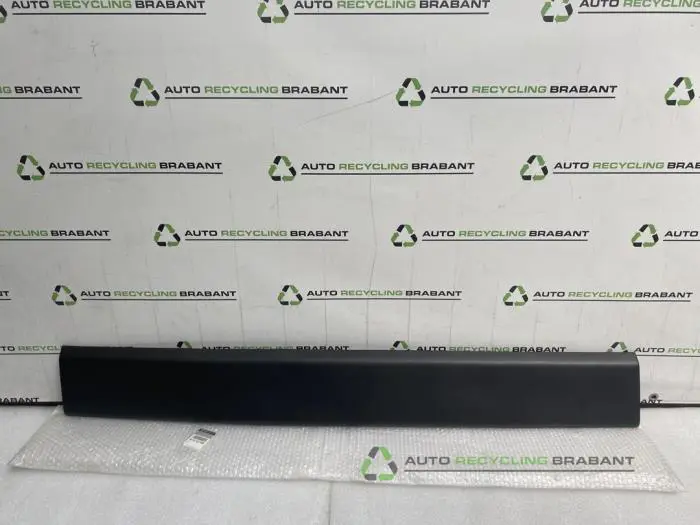 Zierleiste Renault Master