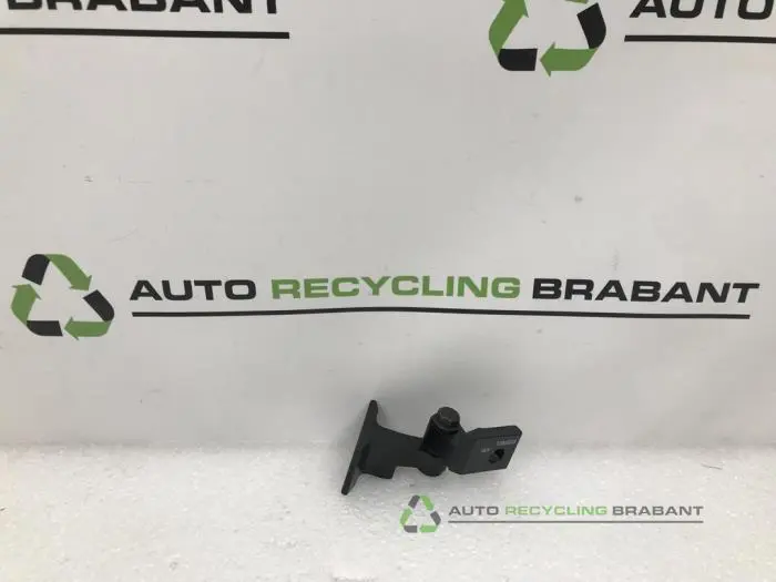 Scharnier deur links-voor BMW 1-Serie