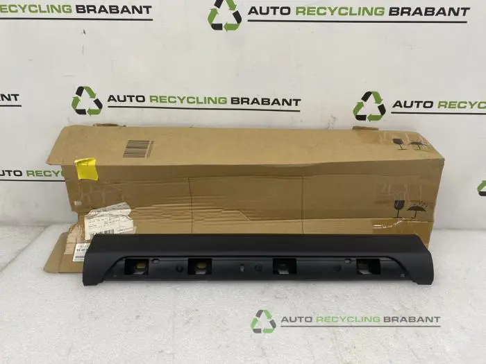 Dorpel links BMW 7-Serie