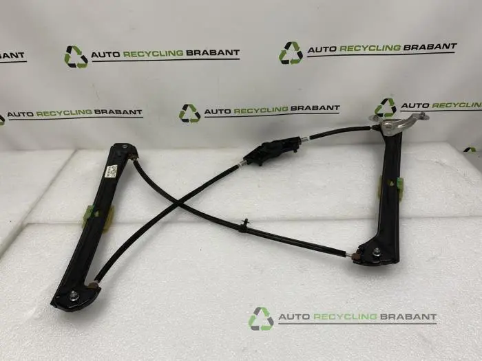 Ruitmechaniek 4Deurs links-voor Volkswagen Golf