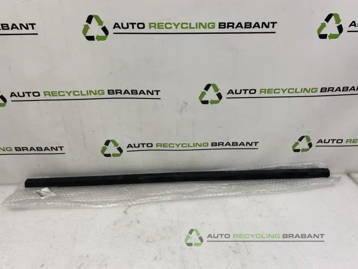 Joint caoutchouc portière 4portes avant gauche Volkswagen T-Roc