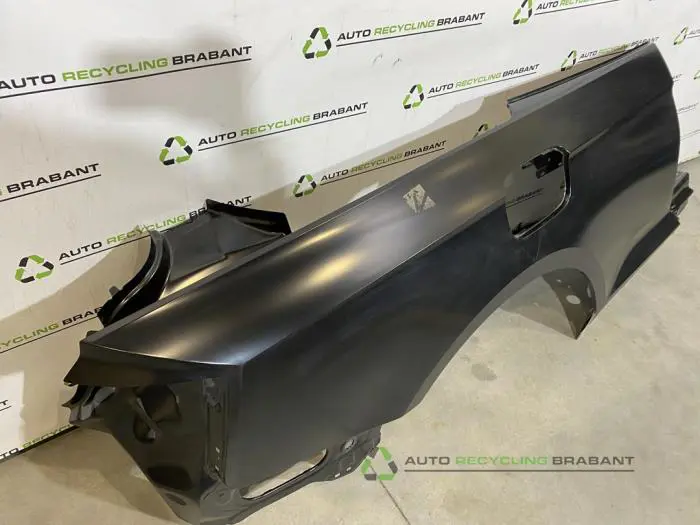 Right side of bodywork - 2c13f70b-2b95-4553-a582-108cbfe28977.jpg