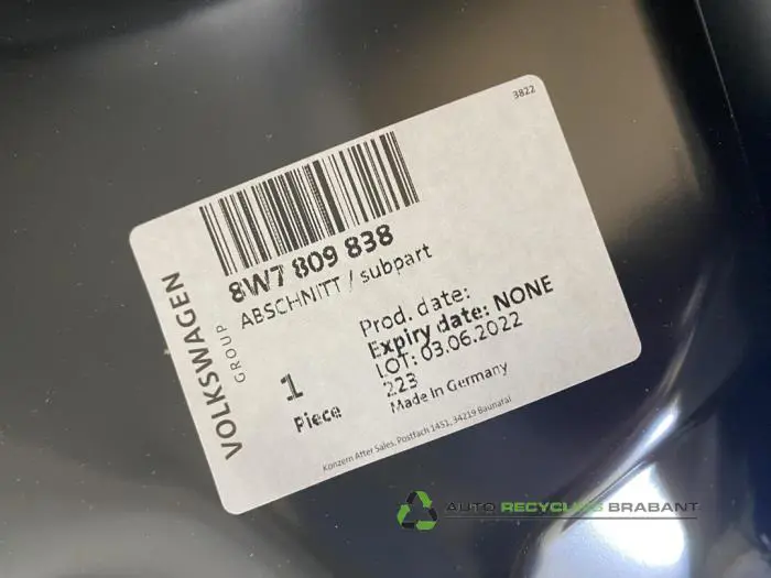 Right side of bodywork - 87f65edb-ffde-499d-9fd7-cd939e799184.jpg