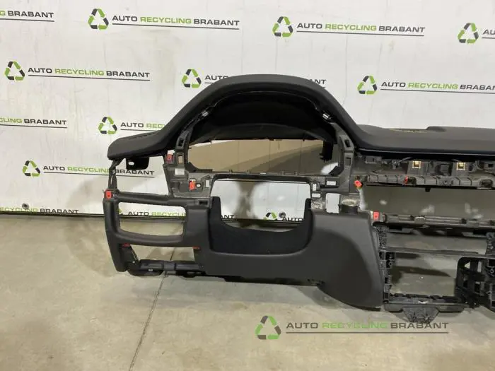 Dashboard - 150c723a-0e2e-44b8-9e87-8696b4b65611.jpg